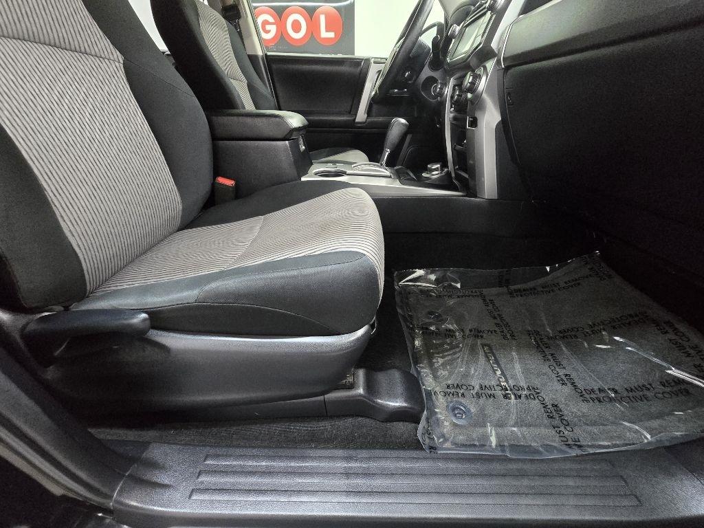 Toyota 4Runner SR5 4WD 2014
