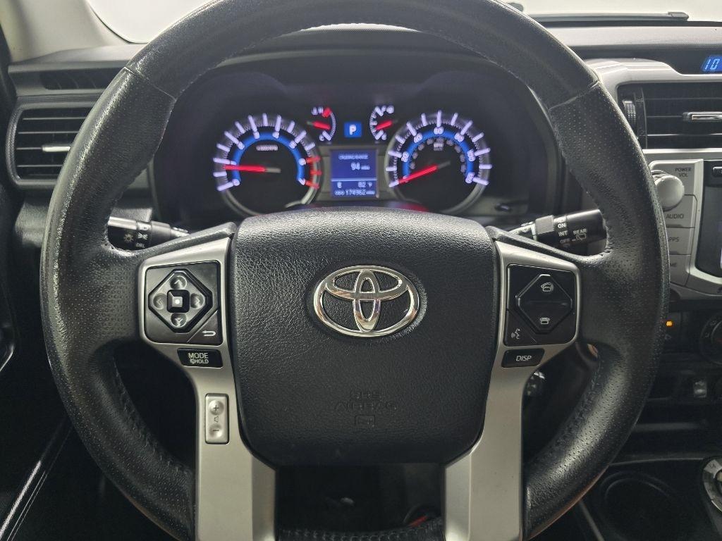 Toyota 4Runner SR5 4WD 2014