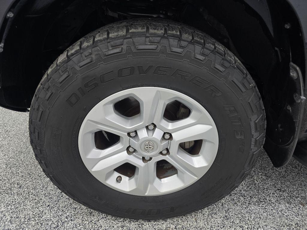 Toyota 4Runner SR5 4WD 2014