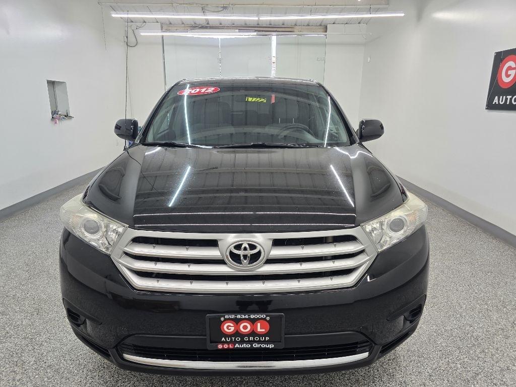 Toyota Highlander Base 2WD V6 2012