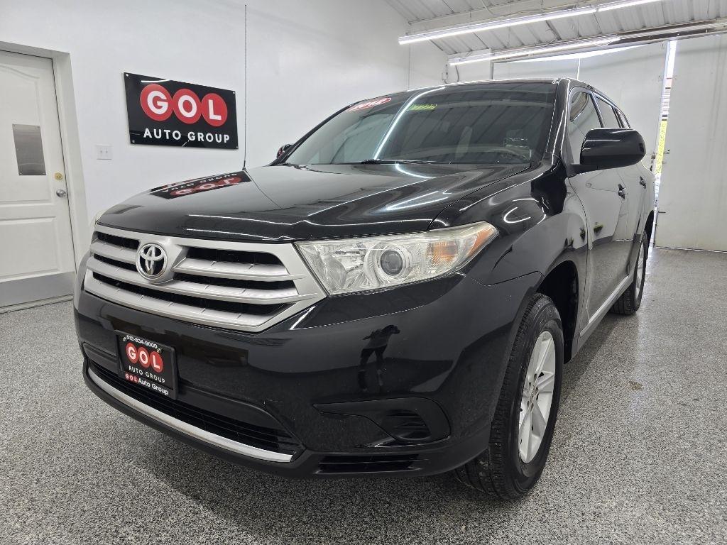 Toyota Highlander Base 2WD V6 2012