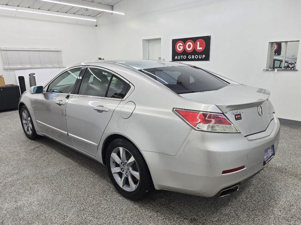 Acura TL 6-Speed AT with Tech Package and 18-In. WP 2012