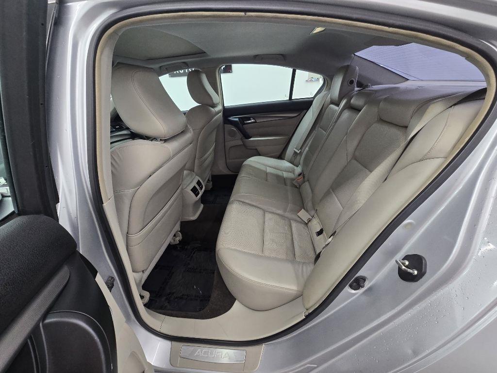 Acura TL 6-Speed AT with Tech Package and 18-In. WP 2012
