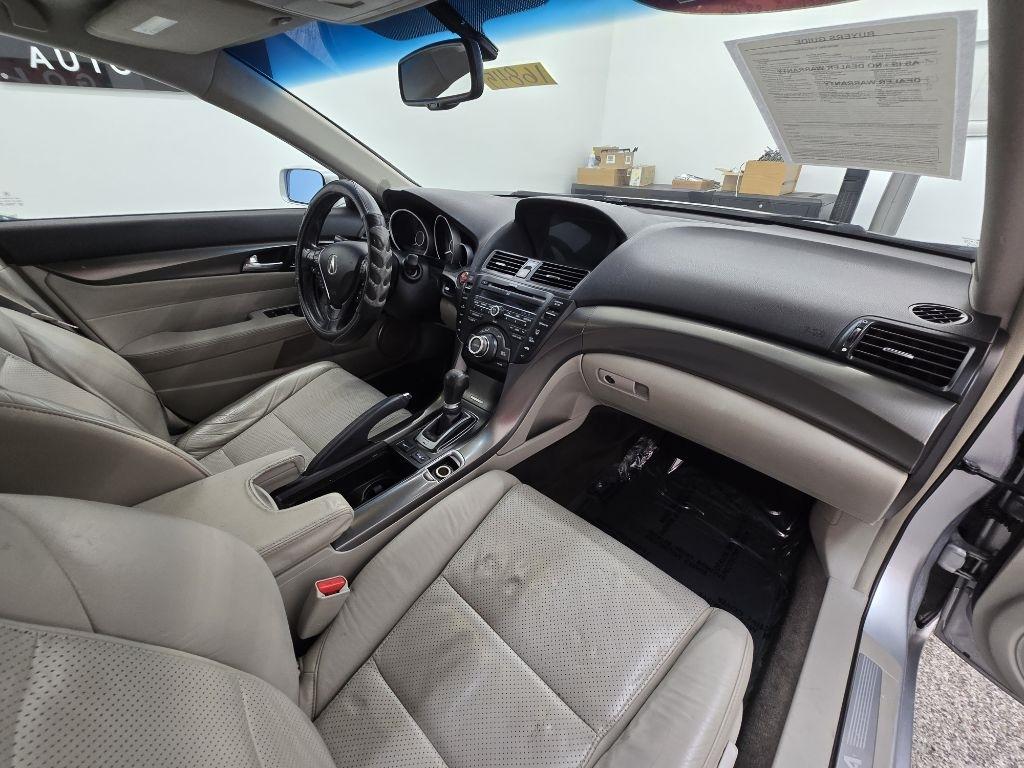 Acura TL 6-Speed AT with Tech Package and 18-In. WP 2012
