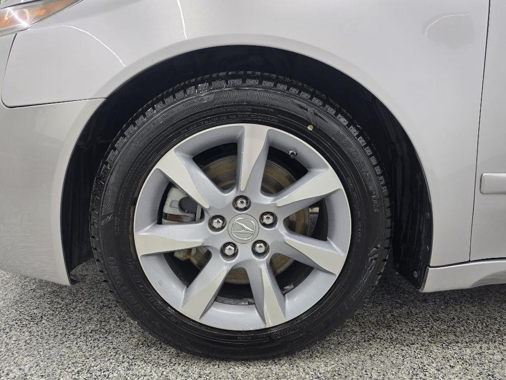 Acura TL 6-Speed AT with Tech Package and 18-In. WP 2012