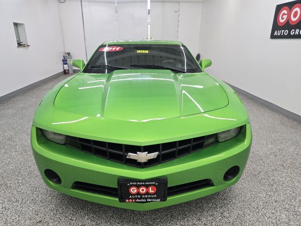Chevrolet Camaro LS Coupe 2011