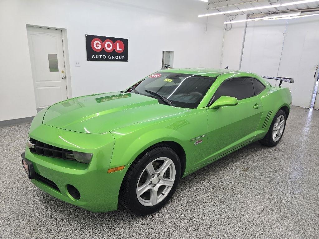 Chevrolet Camaro LS Coupe 2011