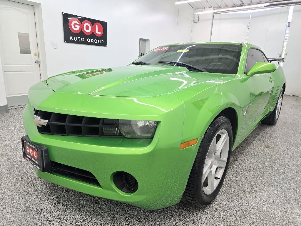 Chevrolet Camaro LS Coupe 2011