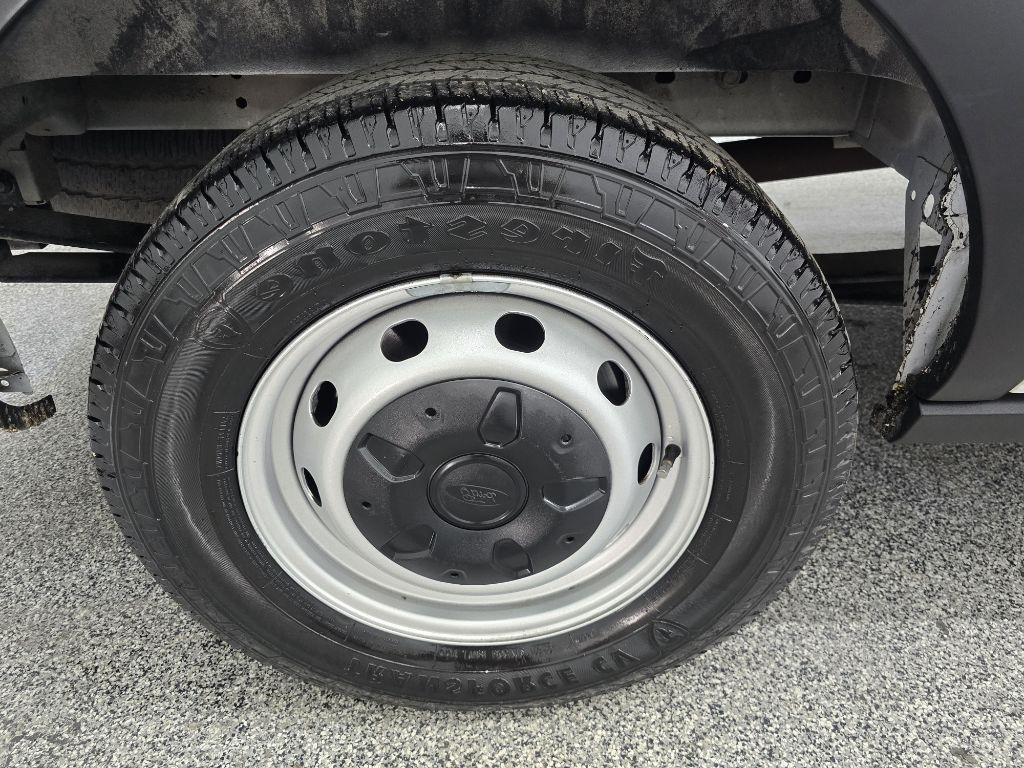 Ford Transit 150 Van Low Roof w/Sliding Pass. 148-in. WB 2019