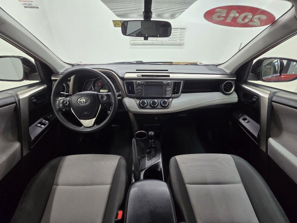 Toyota RAV4 LE FWD 2015