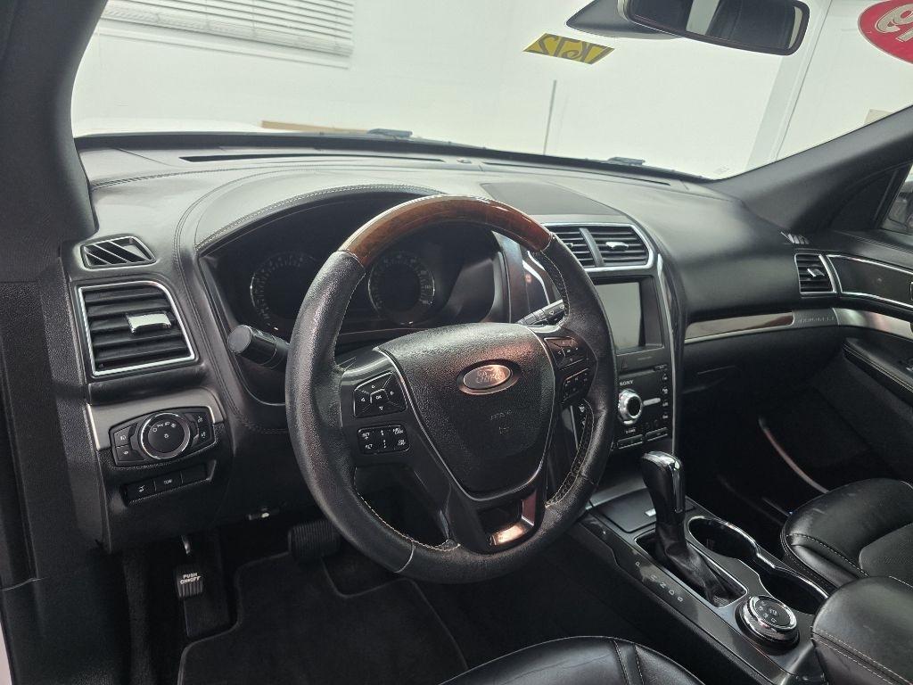 Ford Explorer Platinum AWD 2019