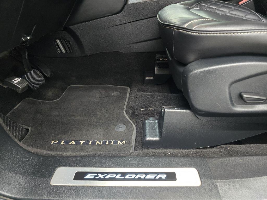 Ford Explorer Platinum AWD 2019
