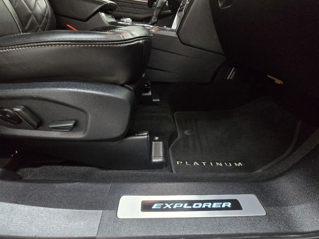 Ford Explorer Platinum AWD 2019