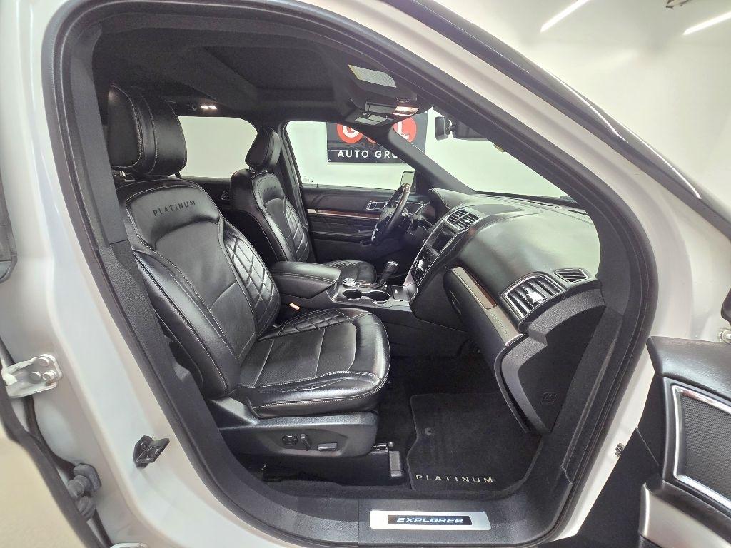 Ford Explorer Platinum AWD 2019