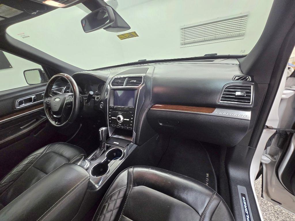 Ford Explorer Platinum AWD 2019