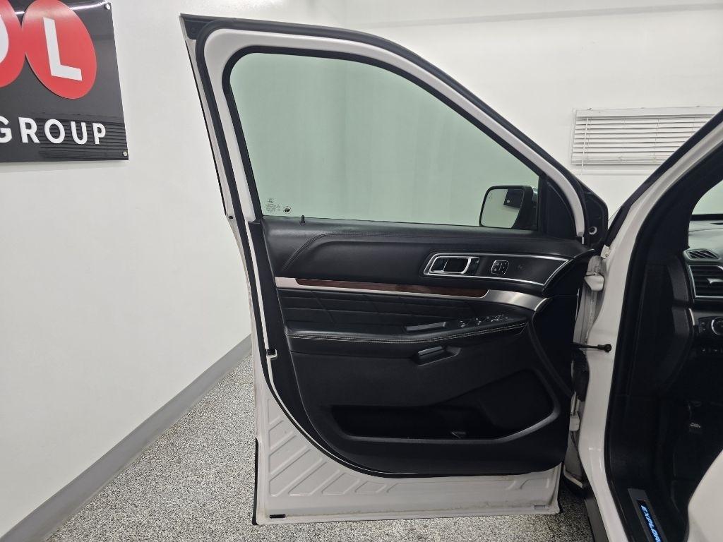 Ford Explorer Platinum AWD 2019