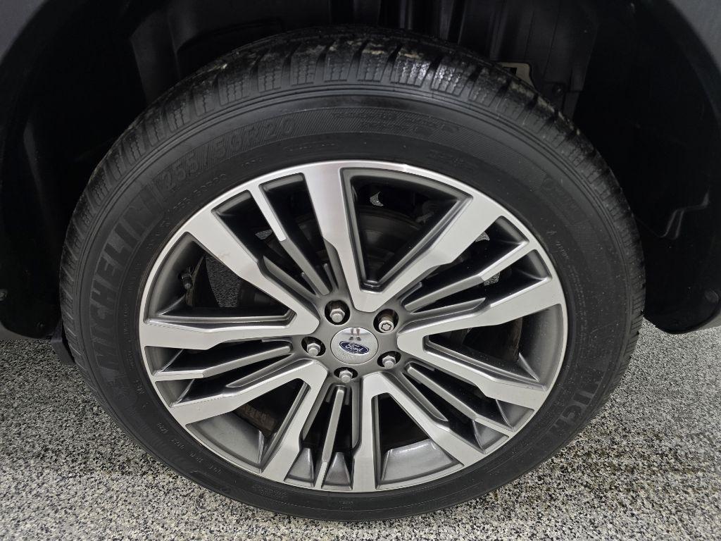 Ford Explorer Platinum AWD 2019