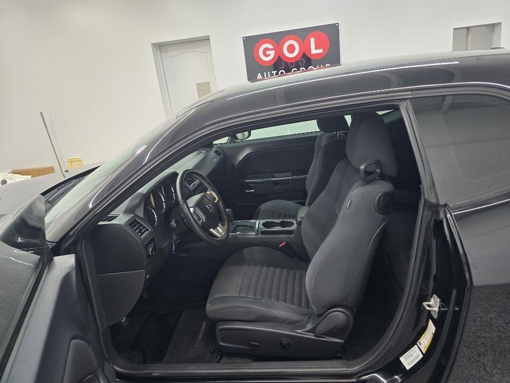 Dodge Challenger SXT 2012