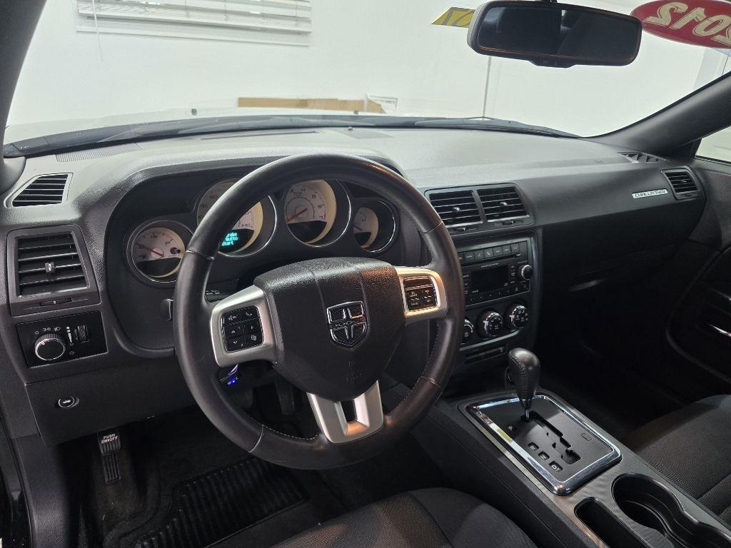 Dodge Challenger SXT 2012