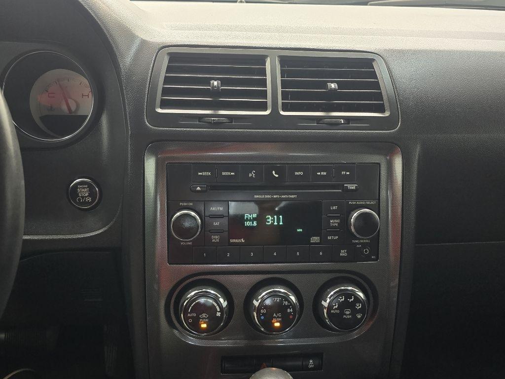 Dodge Challenger SXT 2012