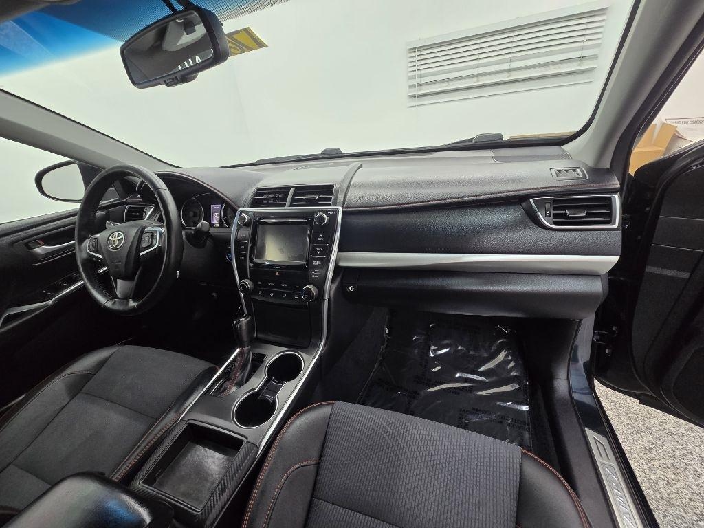 Toyota Camry XLE 2016