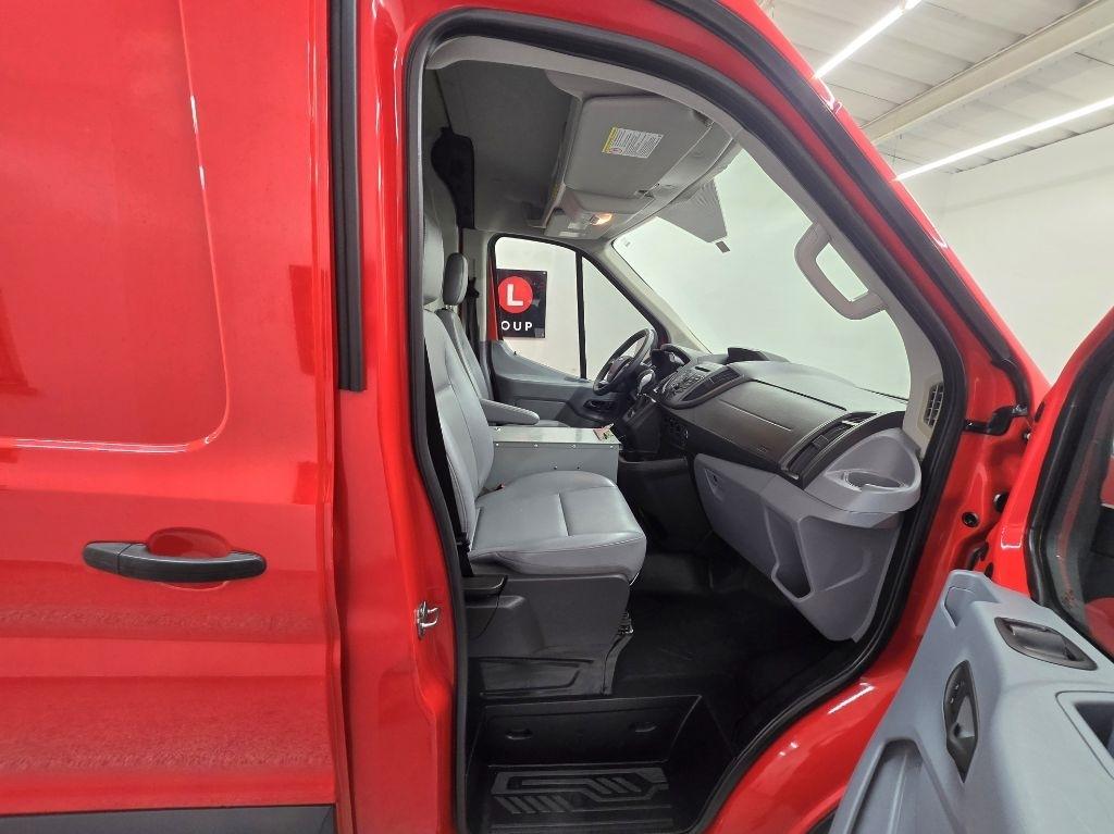 Ford Transit 250 Van Med. Roof w/Sliding Pass. 148-in. WB 2018