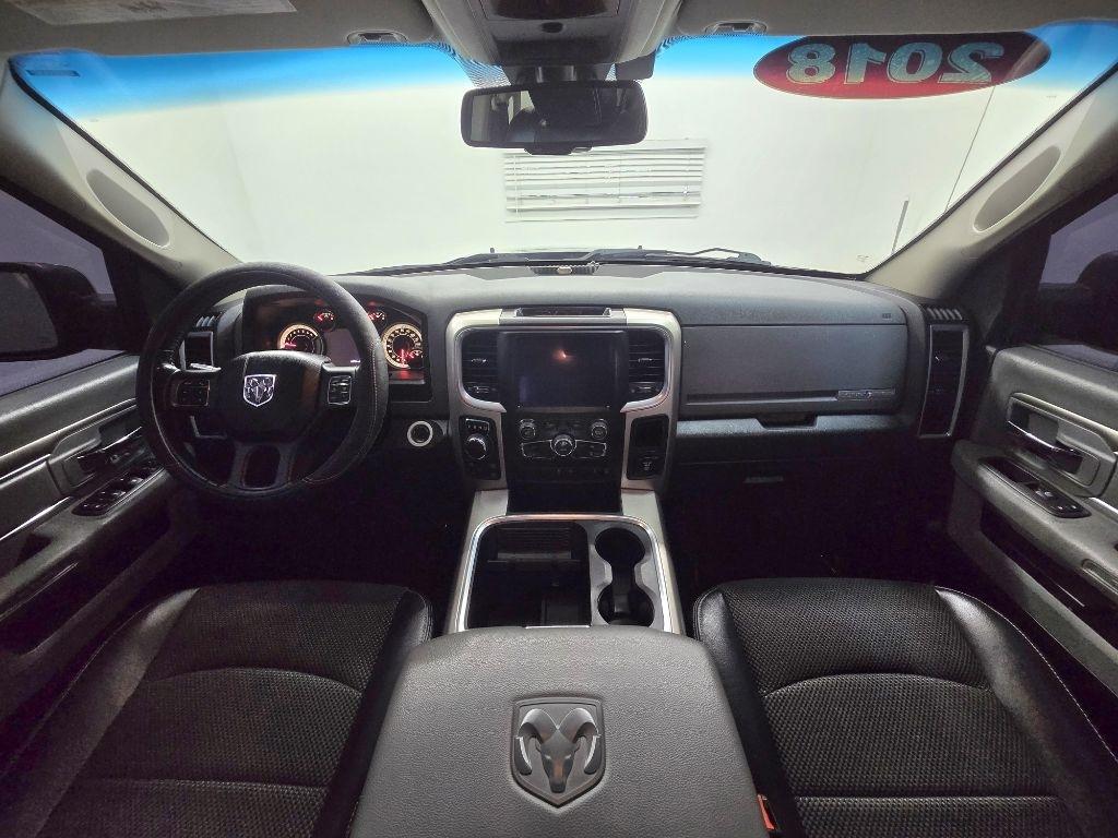 RAM 1500 SLT Crew Cab SWB 4WD 2018