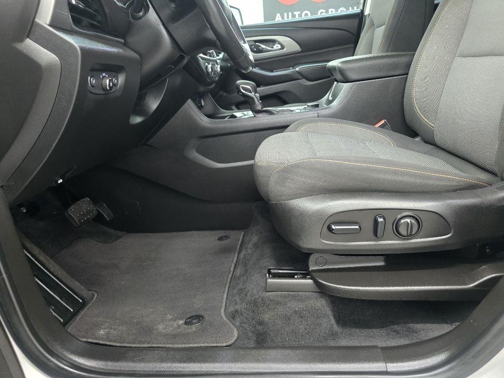Chevrolet Traverse LT Cloth FWD 2021