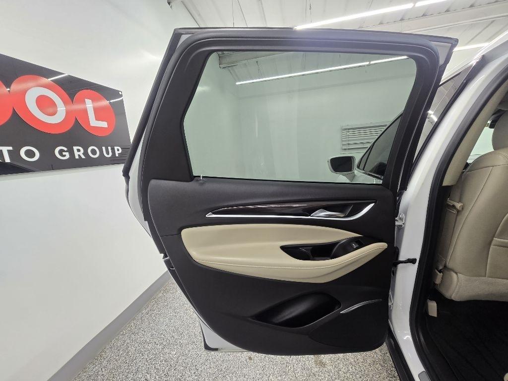 Buick Enclave Essence FWD 2019