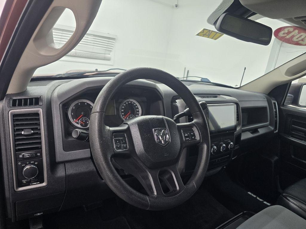RAM 1500 Tradesman Crew Cab SWB 2WD 2013