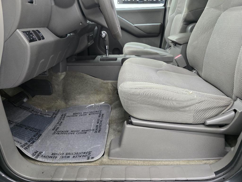 Nissan Frontier S Crew Cab 2WD 2013