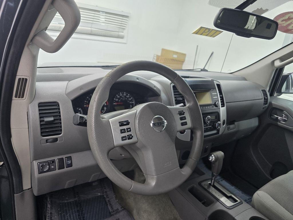Nissan Frontier S Crew Cab 2WD 2013