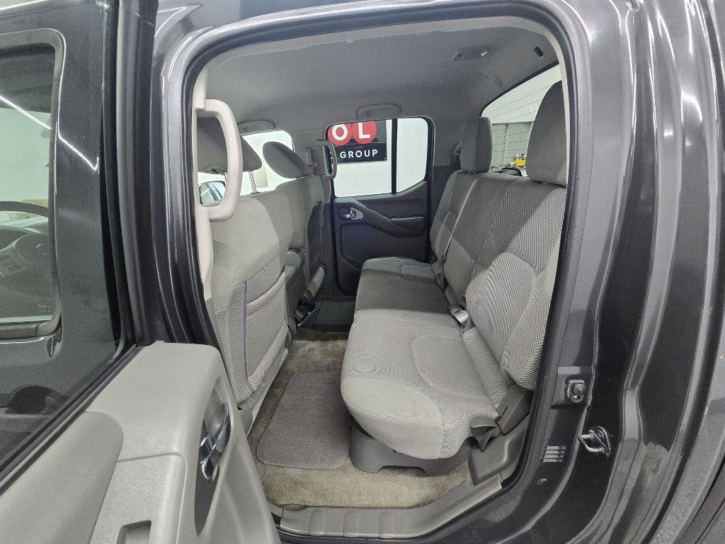 Nissan Frontier S Crew Cab 2WD 2013