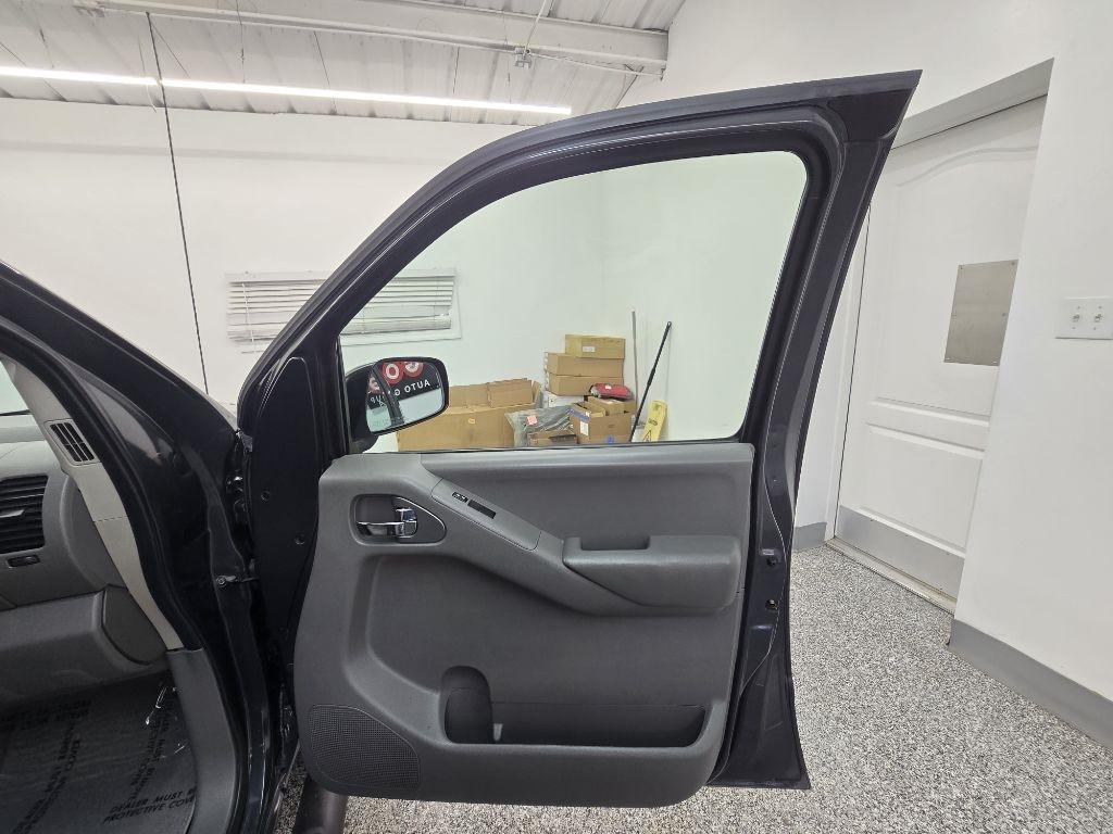 Nissan Frontier S Crew Cab 2WD 2013