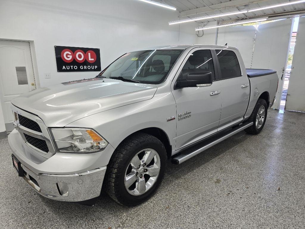 RAM 1500 SLT Crew Cab SWB 2WD 2015
