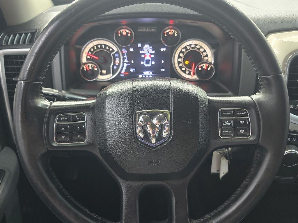 RAM 1500 SLT Crew Cab SWB 2WD 2015