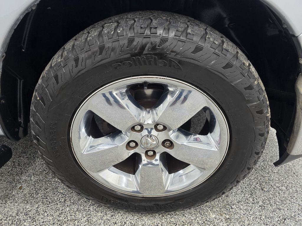 RAM 1500 SLT Crew Cab SWB 2WD 2015