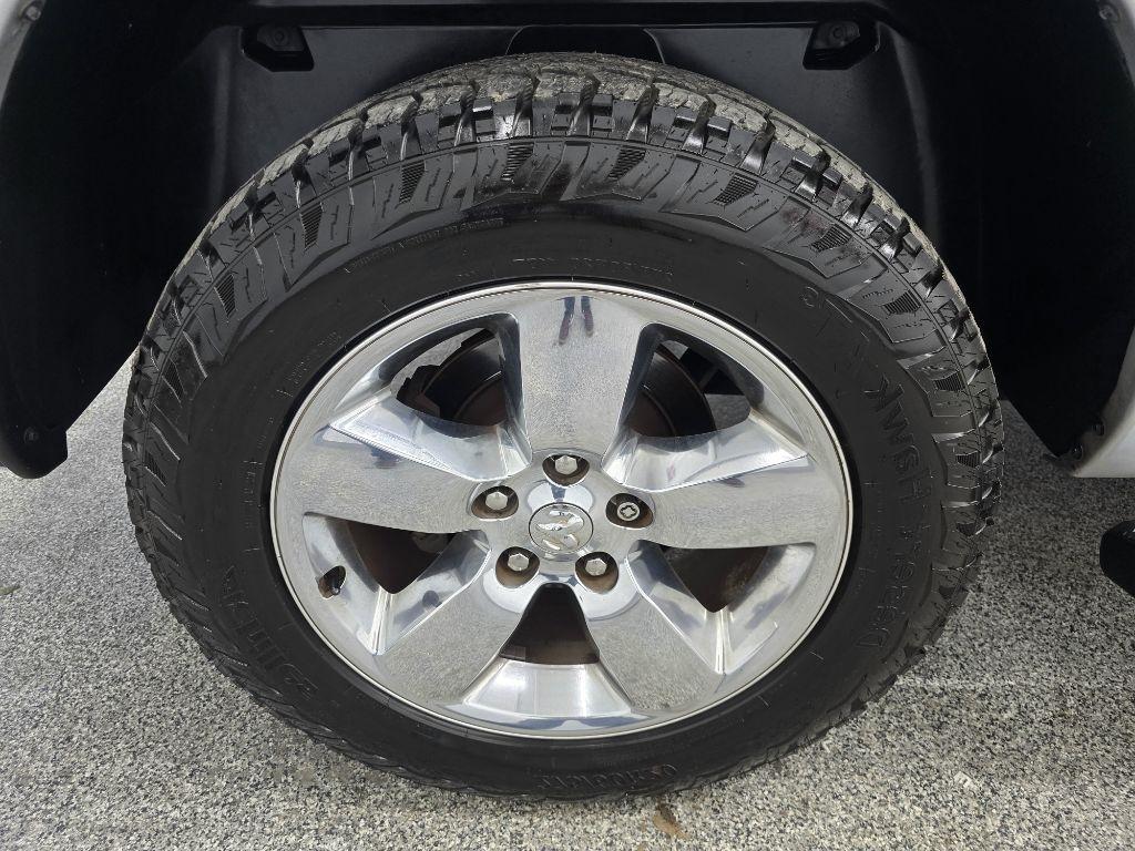RAM 1500 SLT Crew Cab SWB 2WD 2015
