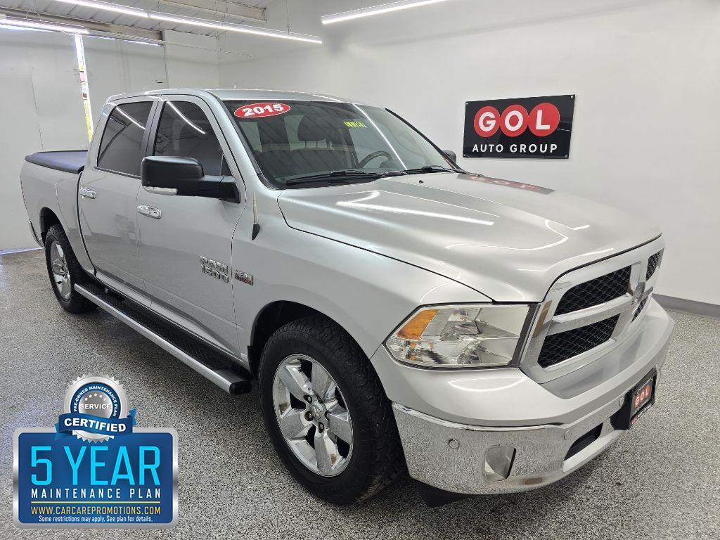 RAM 1500 SLT Crew Cab SWB 2WD 2015