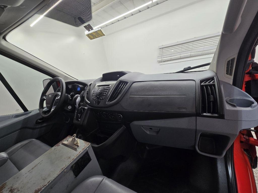 Ford Transit 250 Van Med. Roof w/Sliding Pass. 148-in. WB 2018