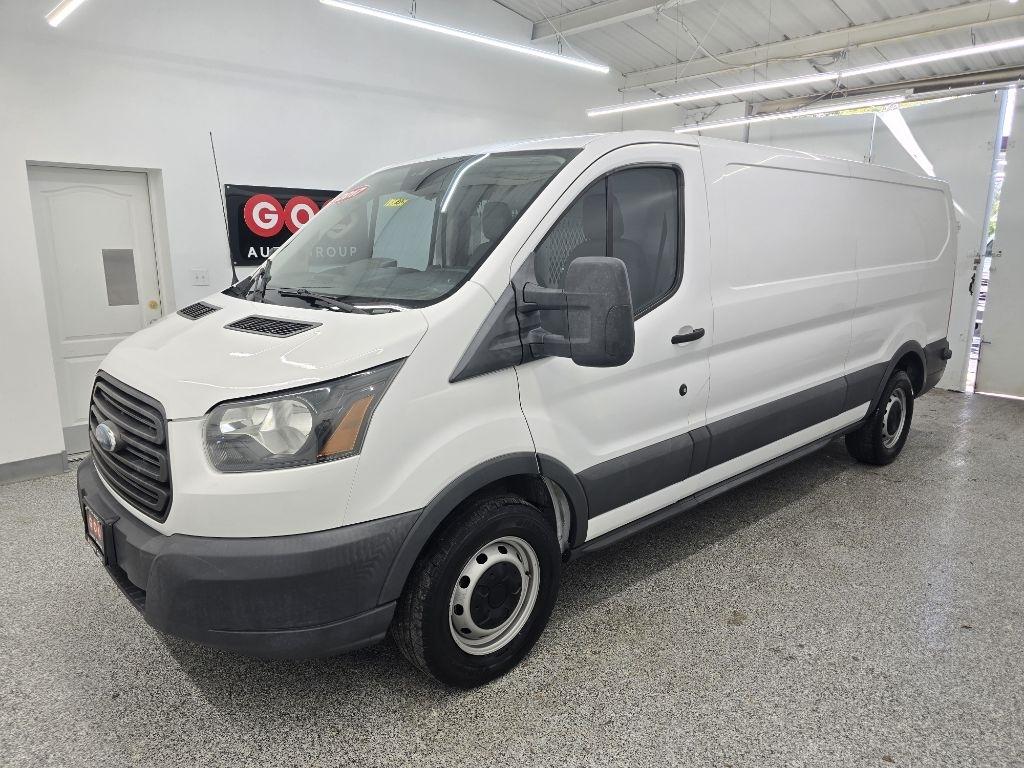 Ford Transit 150 Van Low Roof w/Sliding Pass. 148-in. WB 2017