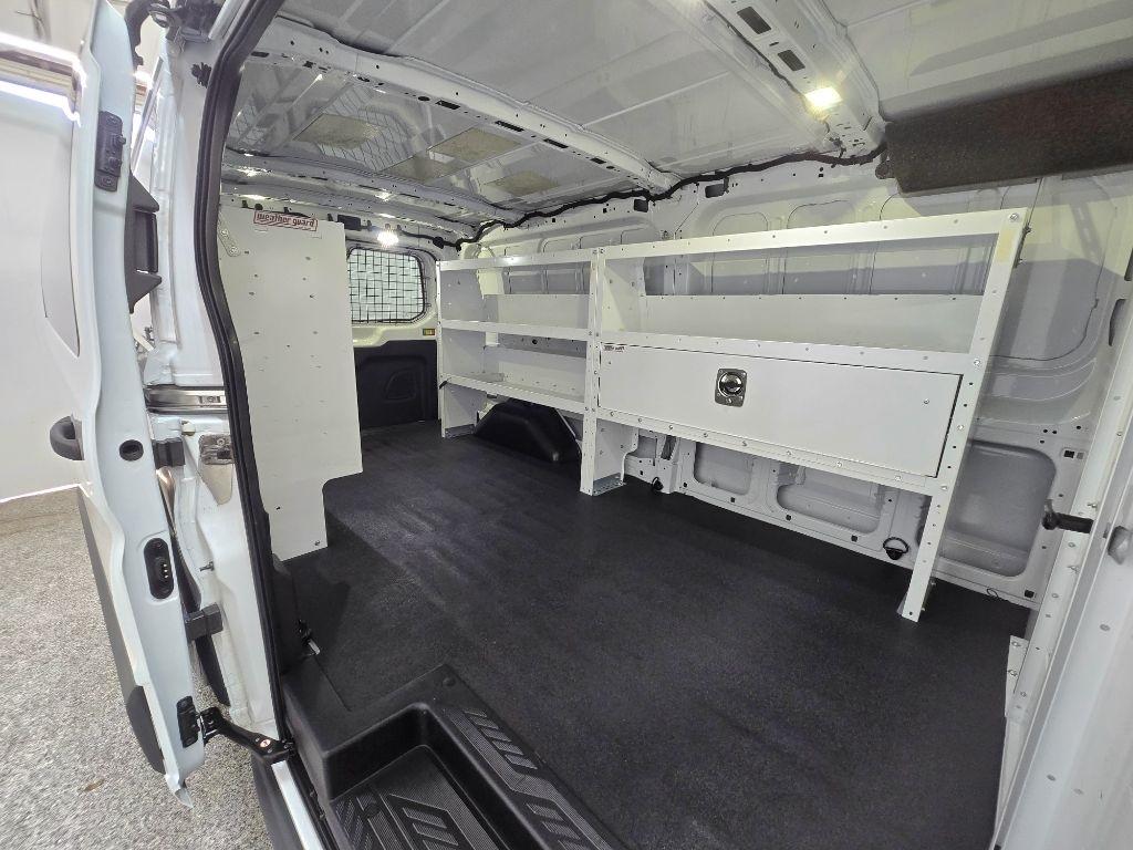 Ford Transit 150 Van Low Roof w/Sliding Pass. 148-in. WB 2017