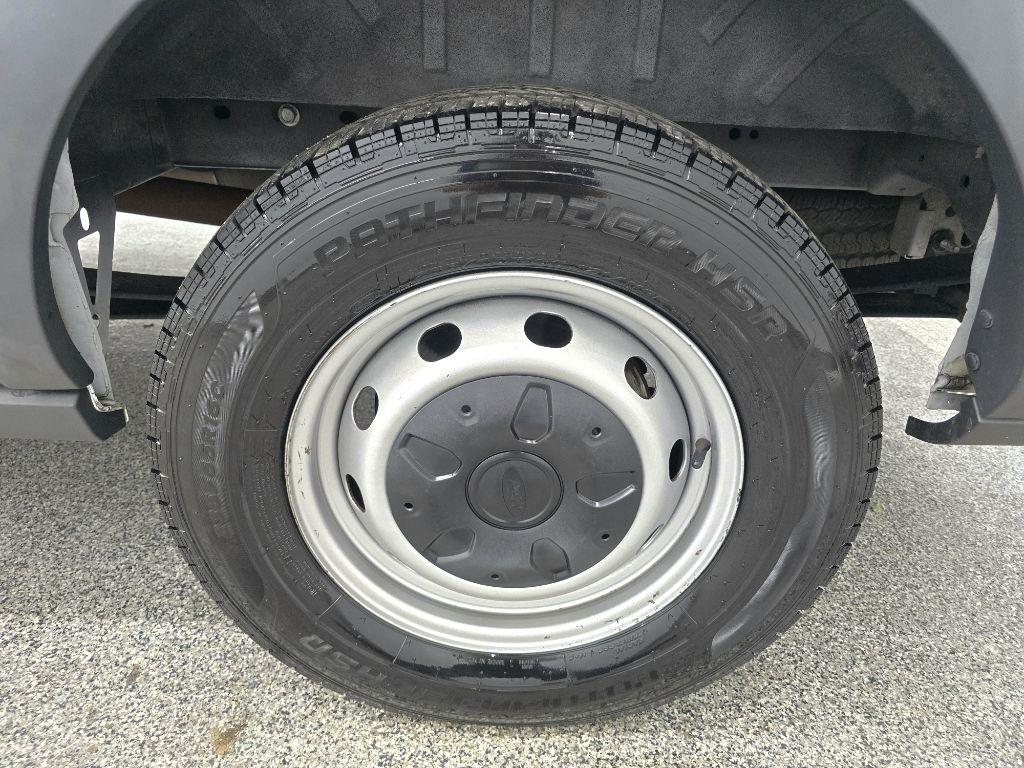 Ford Transit 150 Van Low Roof w/Sliding Pass. 148-in. WB 2017