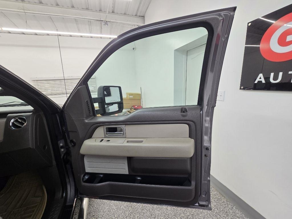 Ford F-150 XLT SuperCab 8-ft. Bed 2WD 2010