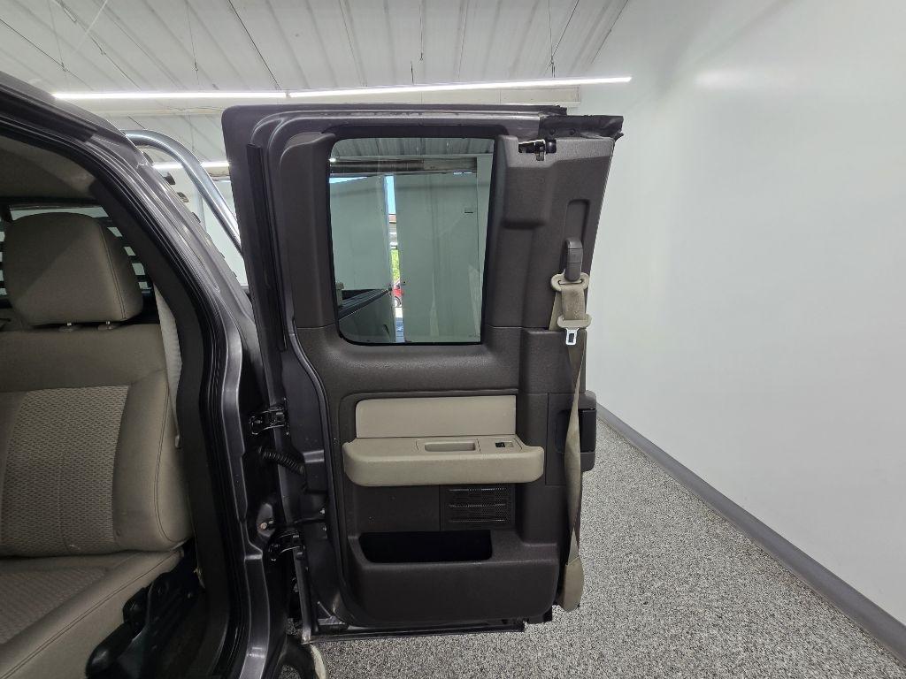Ford F-150 XLT SuperCab 8-ft. Bed 2WD 2010