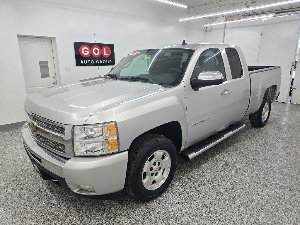 Chevrolet Silverado 1500 LT Ext. Cab Long Box 2WD 2011