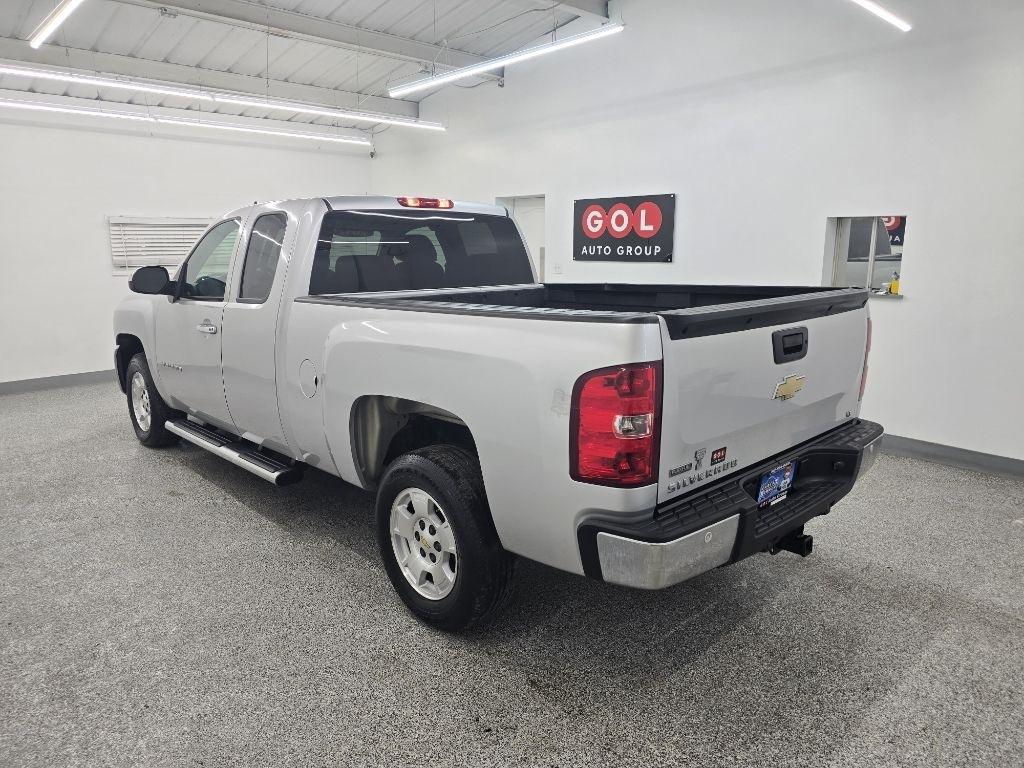 Chevrolet Silverado 1500 LT Ext. Cab Long Box 2WD 2011