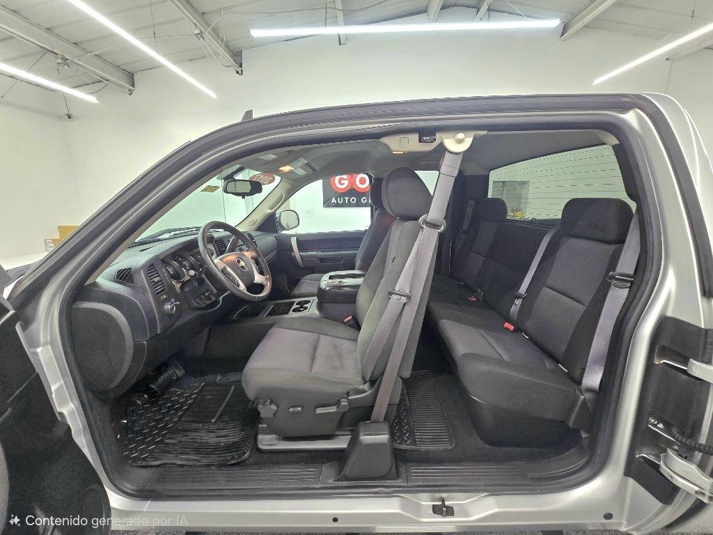 Chevrolet Silverado 1500 LT Ext. Cab Long Box 2WD 2011