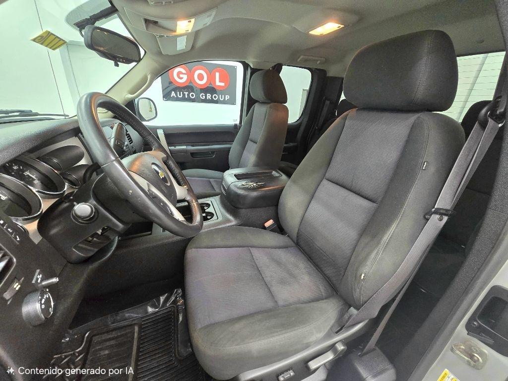 Chevrolet Silverado 1500 LT Ext. Cab Long Box 2WD 2011