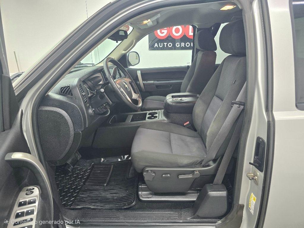 Chevrolet Silverado 1500 LT Ext. Cab Long Box 2WD 2011